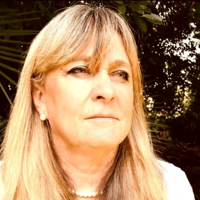 Jackie Stone Headshot