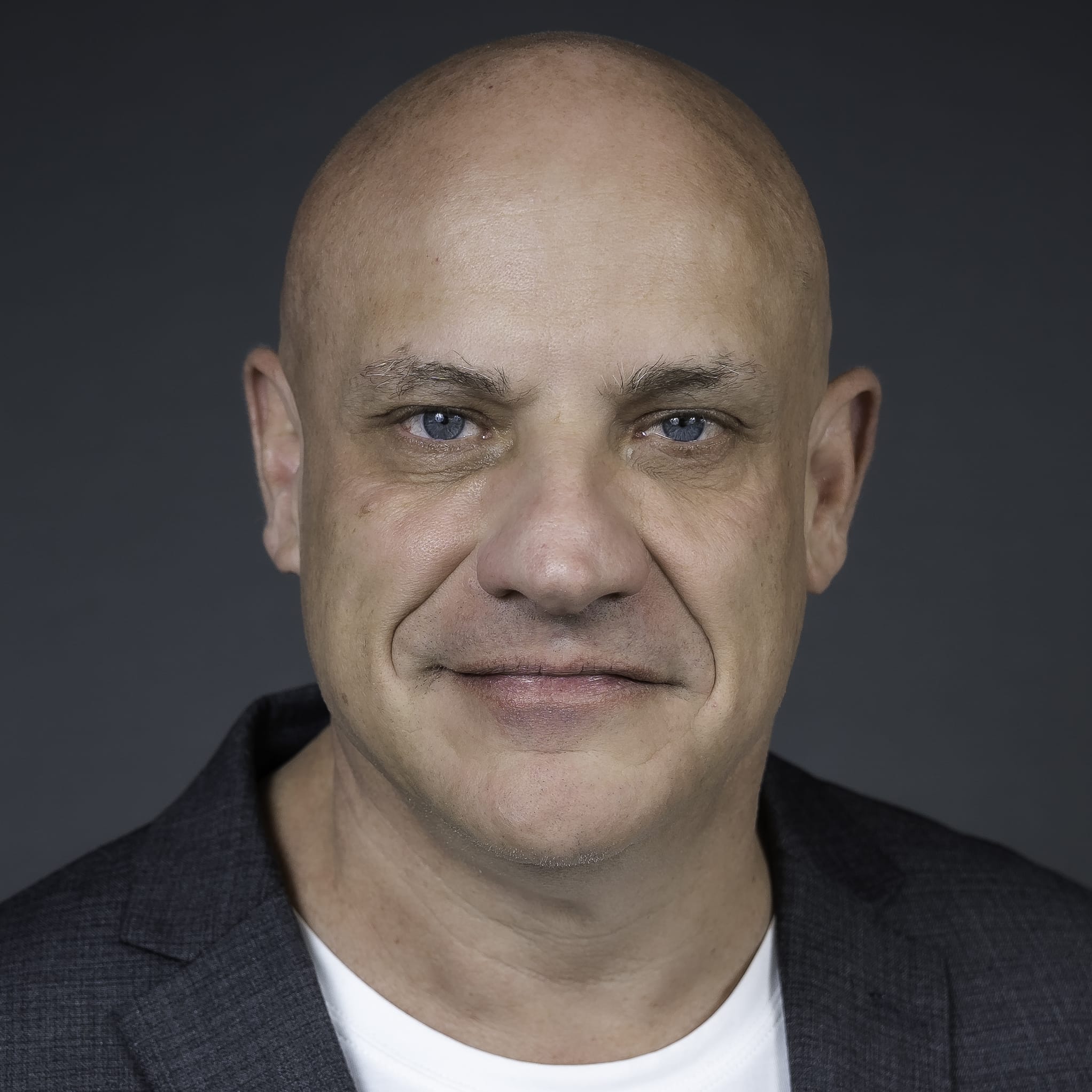 Joseph Varon Headshot